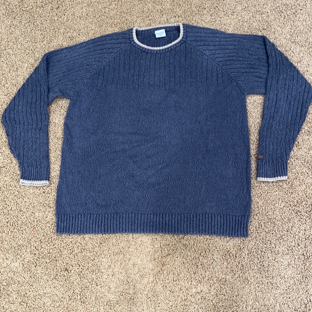 Columbia XL blue crew neck sweater